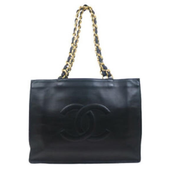 💎✨CELEBRITY✨💎 CHANEL LEATHER TOTE - Picture 7 of 16